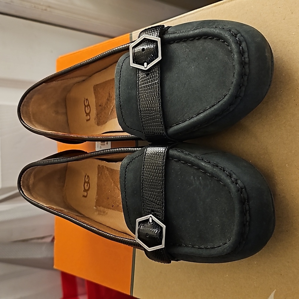 UGG Woman's Loafers STYLE #1014367